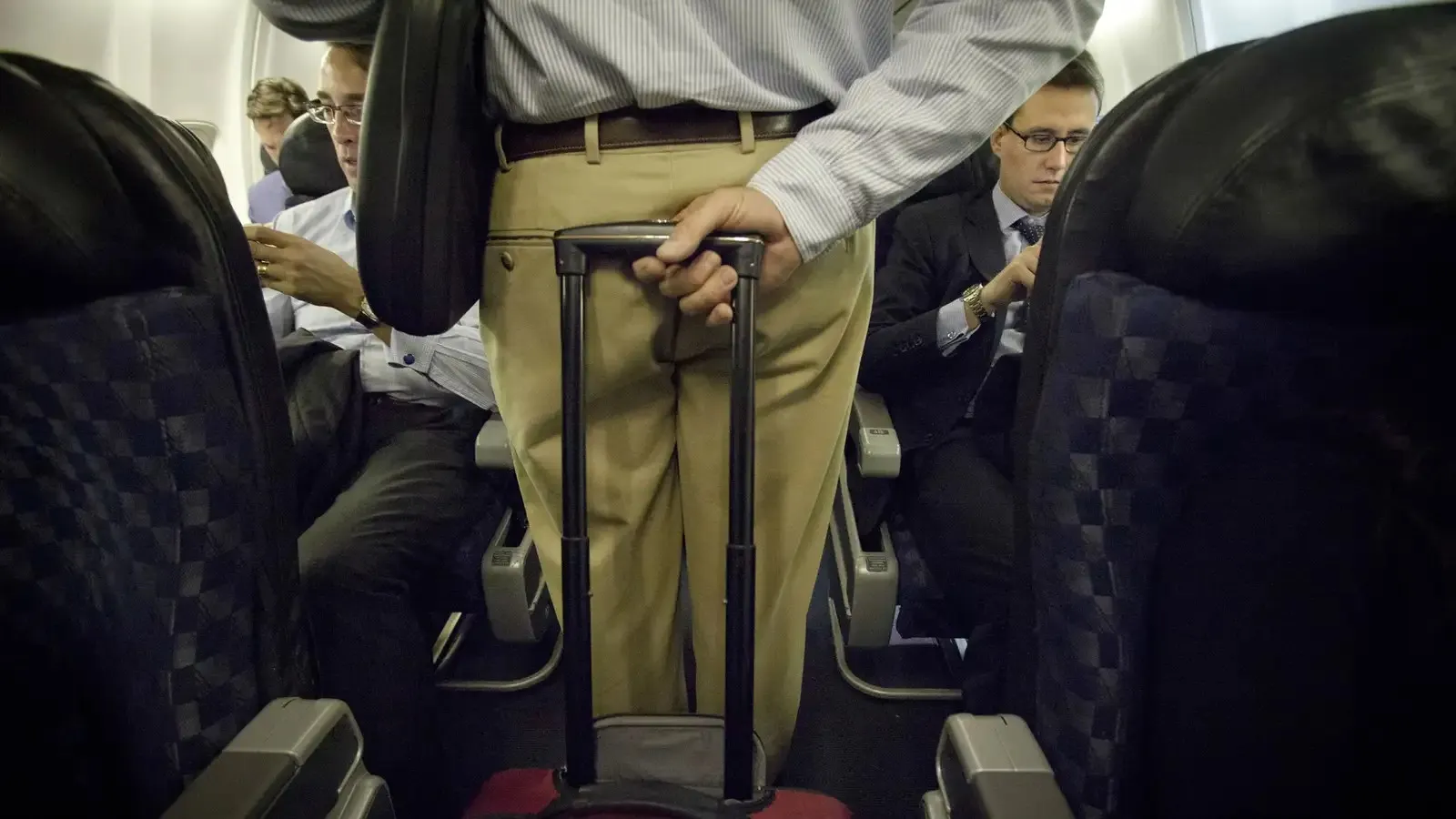 Should Passengers Be Removed From a Plane Due to Body Odour?
