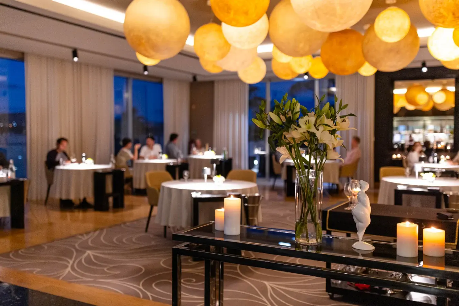 Discover the Top 10 Dining Spots in Algarve: From Michelin Stars to Hidden Gems